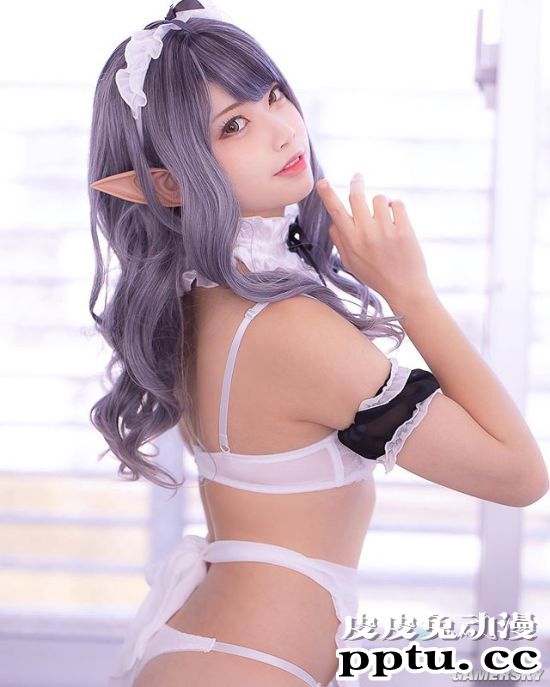 甜美樱花妹与性感小恶魔 岛国清新短发妹COSER