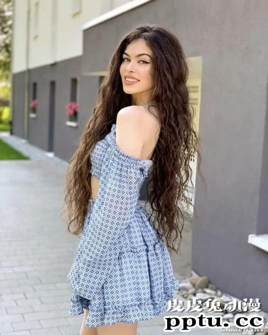 我P都不敢这么P！腰臀比逆天的德国双胞胎姐妹花