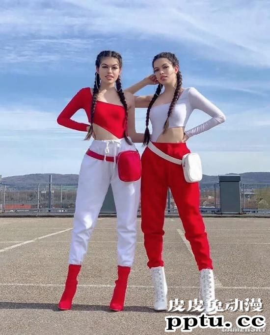 我P都不敢这么P！腰臀比逆天的德国双胞胎姐妹花