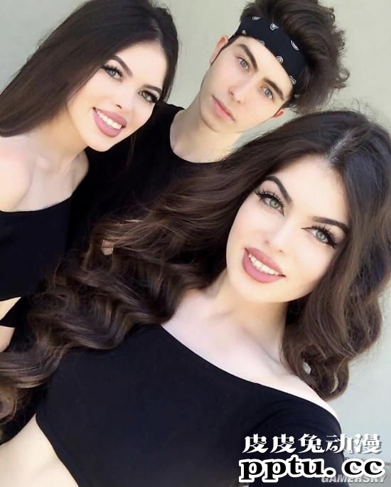 我P都不敢这么P！腰臀比逆天的德国双胞胎姐妹花