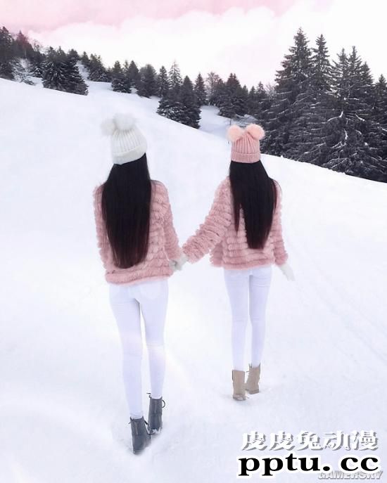 我P都不敢这么P！腰臀比逆天的德国双胞胎姐妹花