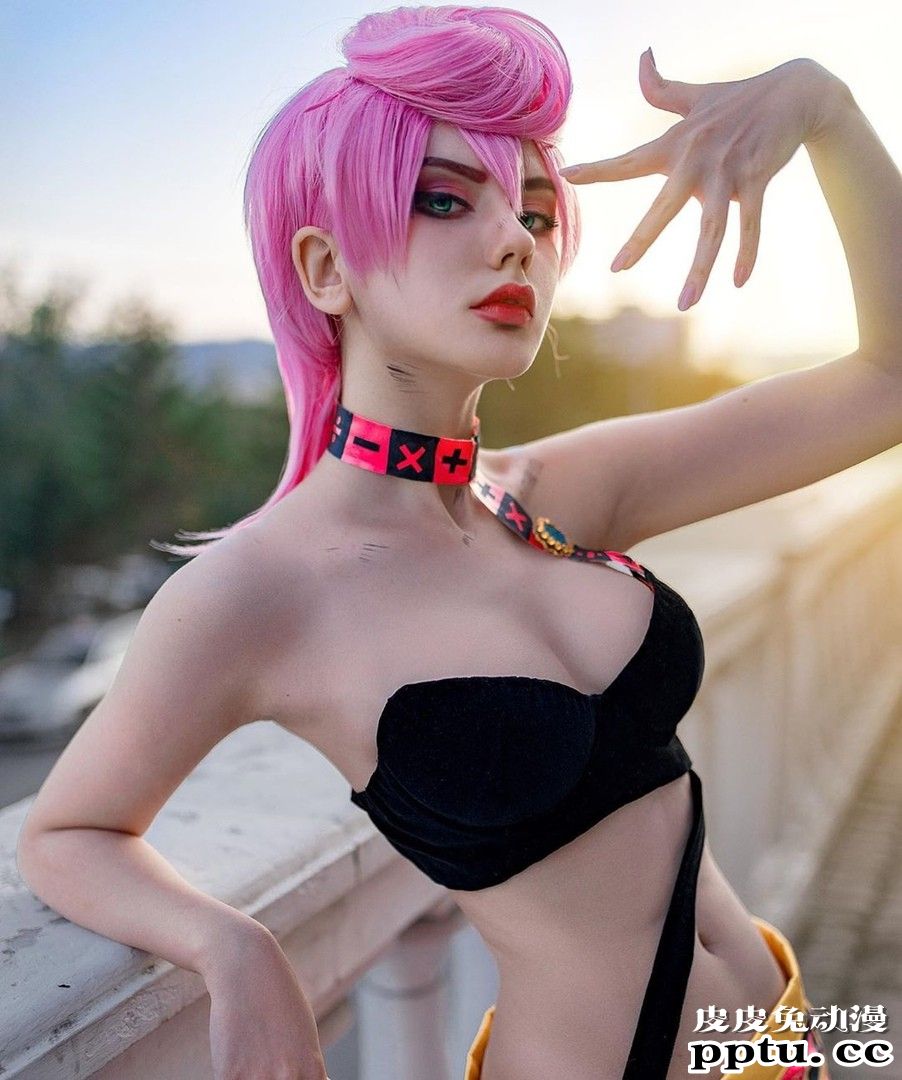 女装克劳德和别样的蒂法 一周大师级CosPlay赏