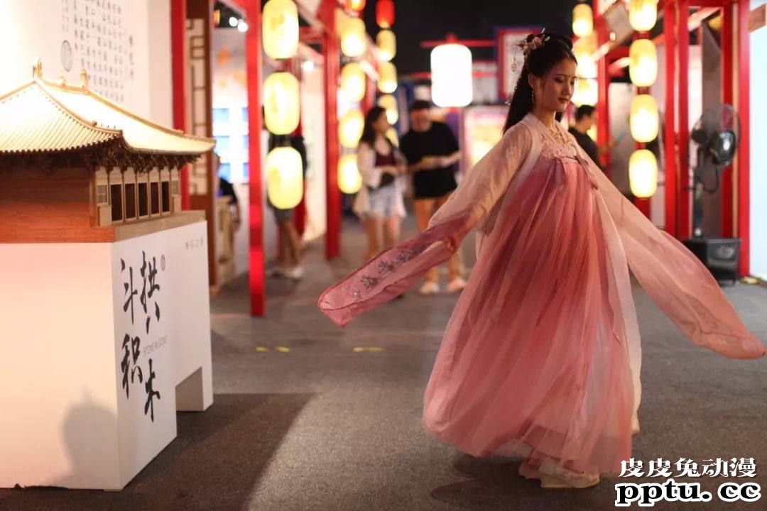 2020ChinaJoy首度亮相洛裳华服•赏  传统服饰文化潮下的游戏圈