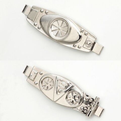 「假面骑士」系列领带夹在高级万代分店开始预售