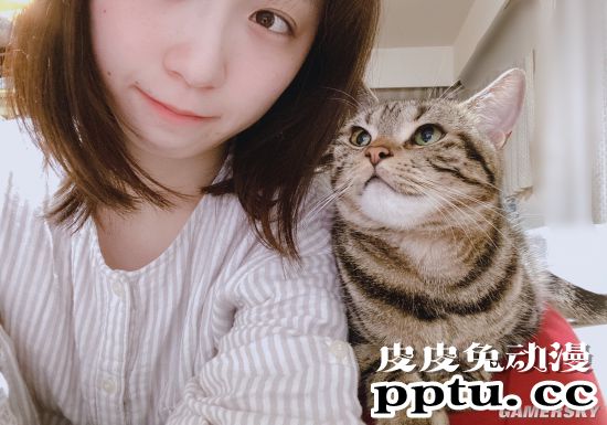 日本COSER伊织萌转职做女主播？和粉丝互动俏皮可爱