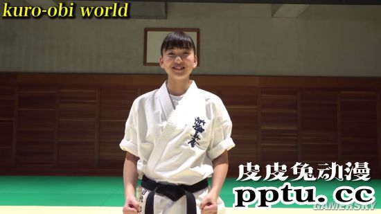 日本空手道黑带美少女走红 她一脚下去可能受不了