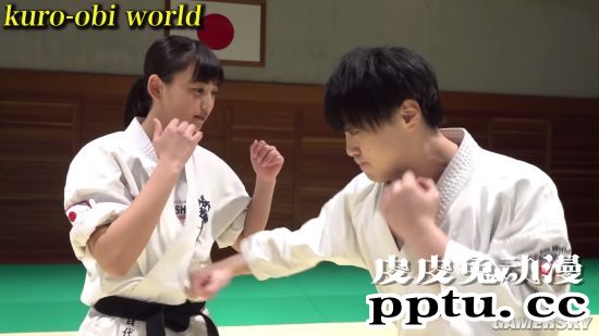 日本空手道黑带美少女走红 她一脚下去可能受不了