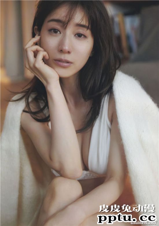 新垣结衣只排第十 2020上半年日本写真集销售排行榜TOP10