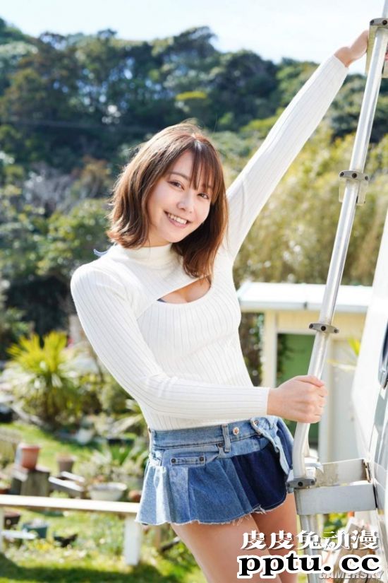 童颜外表下暗藏性感 日本混血Youtube女主播-皮皮兔动漫