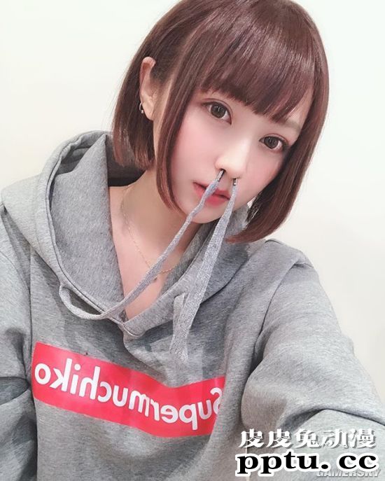 童颜外表下暗藏性感 日本混血Youtube女主播
