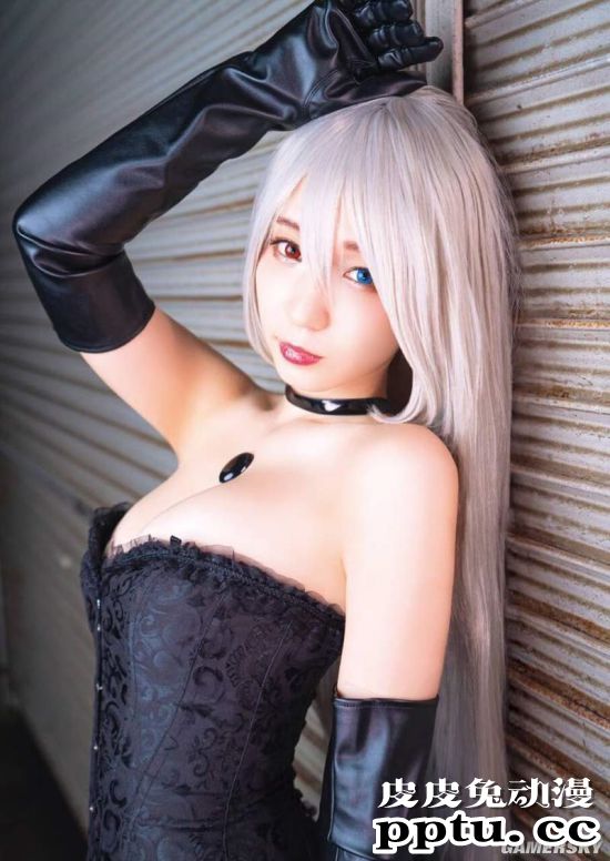 日本COSER伊织萌最新杂志美照 风格多变的换装娃娃