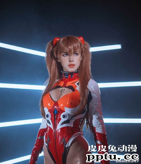 俄妹COS《EVA》明日香与绫波丽 百变傲娇妹与三无女神