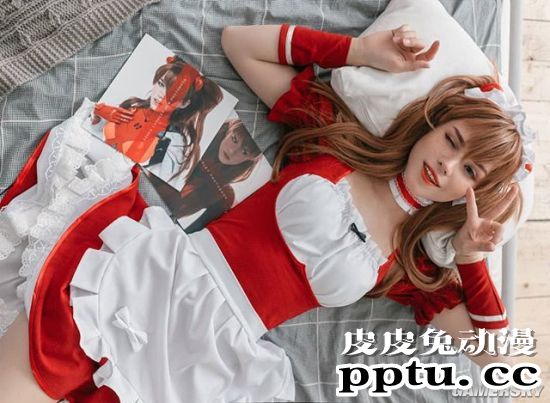 俄妹COS《EVA》明日香与绫波丽 百变傲娇妹与三无女神