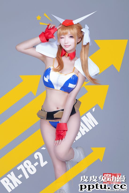 双份的机甲美少女Cos 共庆高达模型40周年