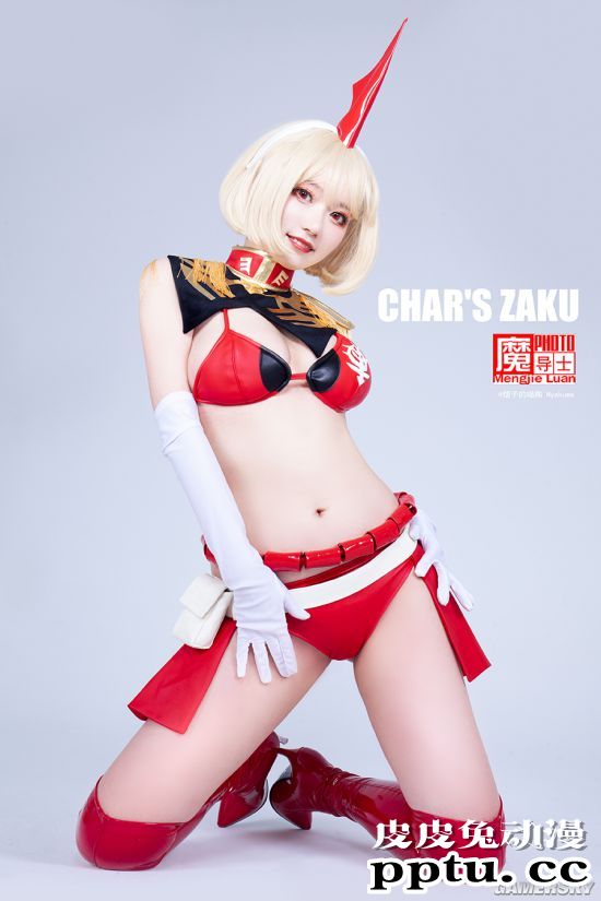 双份的机甲美少女Cos 共庆高达模型40周年