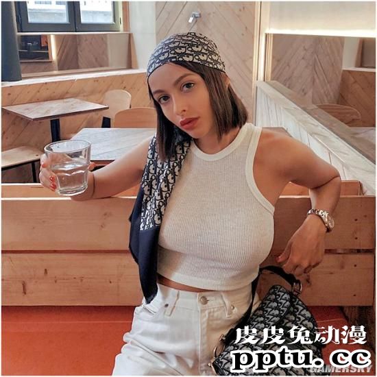 身材撩的你无法站直 电眼厌世脸混血儿Irene Noren