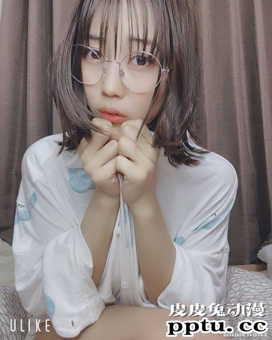 超乎想象的肉感身材 日本女大学生兼职拍写真