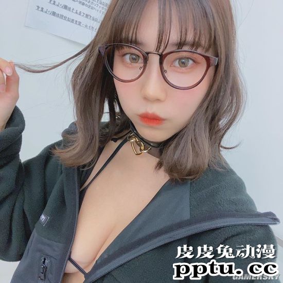 超乎想象的肉感身材 日本女大学生兼职拍写真