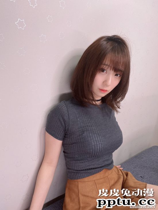 伊织萌黑丝旗袍COS美照 性感身材一览无余