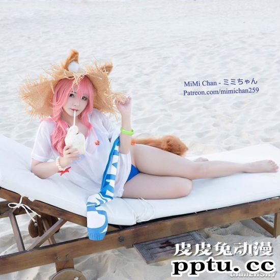 越南小姐姐COS《生化3》吉尔 抹胸短裙太吸睛