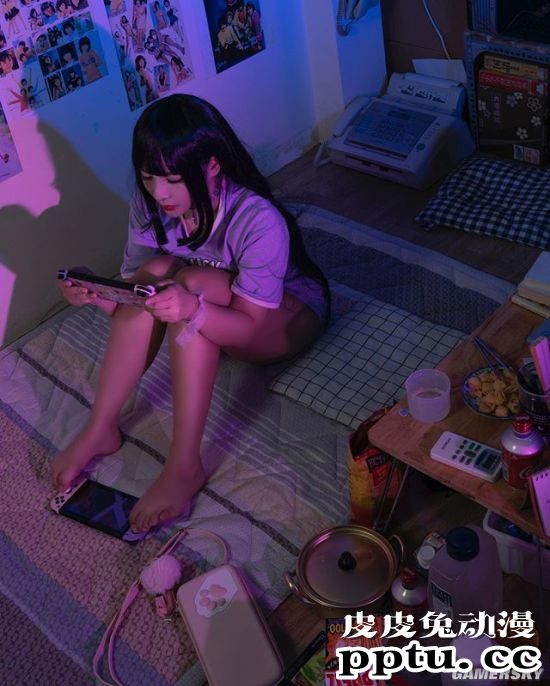 越南小姐姐COS《生化3》吉尔 抹胸短裙太吸睛