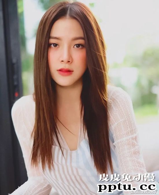 从国民初恋到性感美人 泰国清纯女星的大胆蜕变