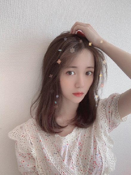 人气美少女声优尾崎由香 睽违两年推出第二本写真