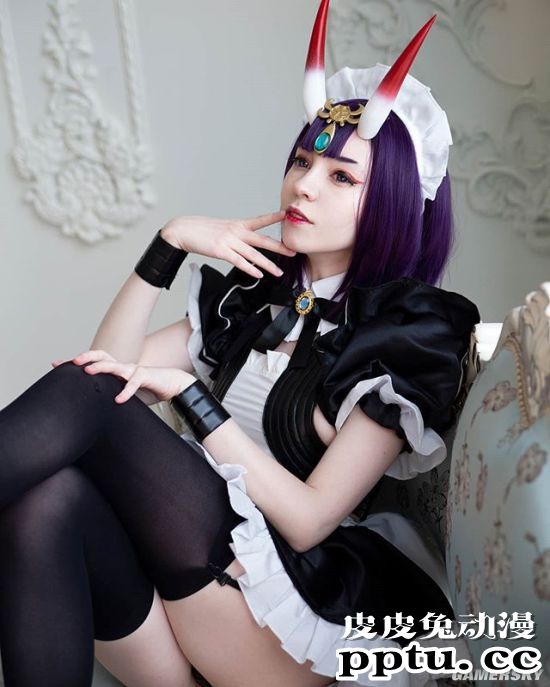 纤瘦雪肌的精灵美少女 来自俄罗斯的COSEER小姐姐