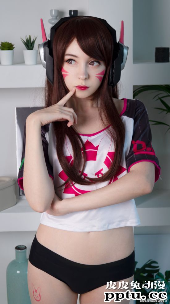 纤瘦雪肌的精灵美少女 来自俄罗斯的COSEER小姐姐