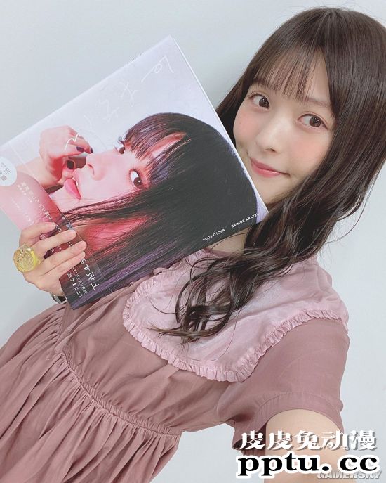 声优上坂堇写真集加印 身材出众的成熟政委美照