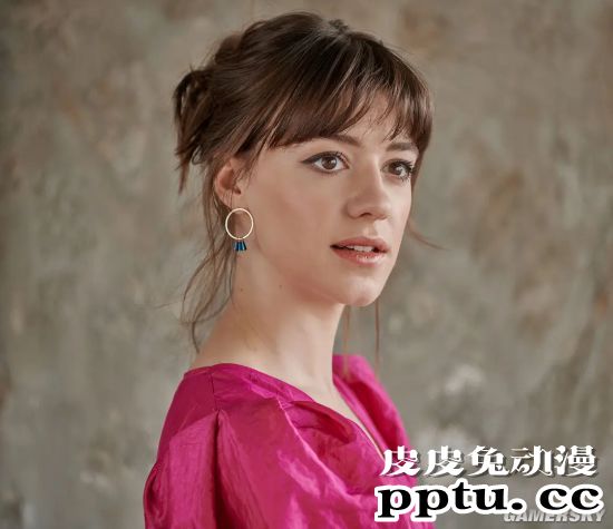 神似性转版“钢铁侠”？因美剧爆红的英国女星