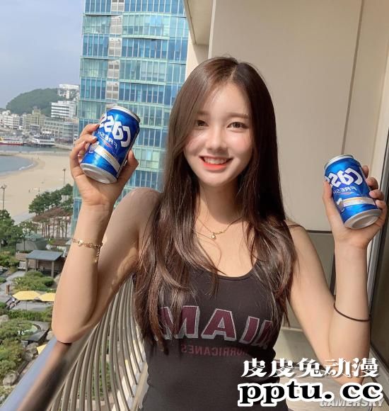 优雅气质配紧致曲线 身材绝赞的韩国正妹s_ylll