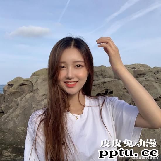 优雅气质配紧致曲线 身材绝赞的韩国正妹s_ylll