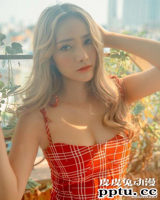 大胆豪放的越南女DJ 白皙正妹常拍火辣美照