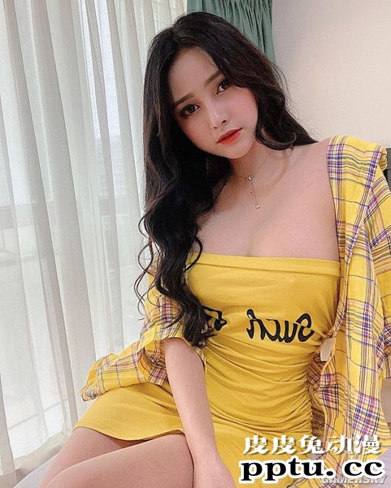 大胆豪放的越南女DJ 白皙正妹常拍火辣美照