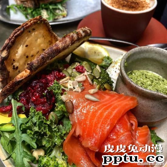 这身材绝对保真 六块腹肌的南非辣模Claudia Jovanovski