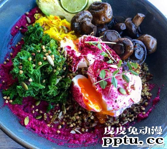 这身材绝对保真 六块腹肌的南非辣模Claudia Jovanovski