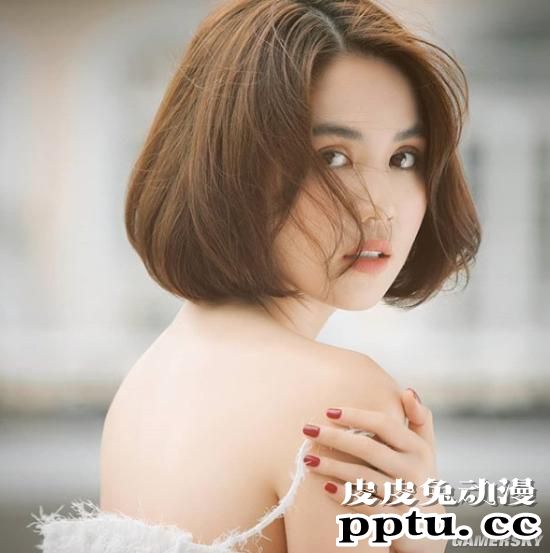 红毯点名、撞脸昆凌 争议中的越南国宝级美人邓玉贞-皮皮兔动漫