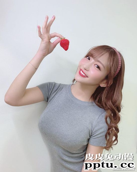 清纯短发的澎湃尺寸 日本第一大学生复出写真照