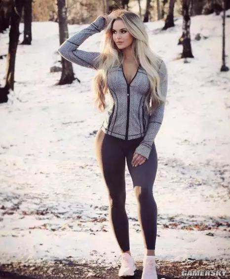 瑞典“第一粗腿妹子”爆红网络 健身女神Anna Nystrom