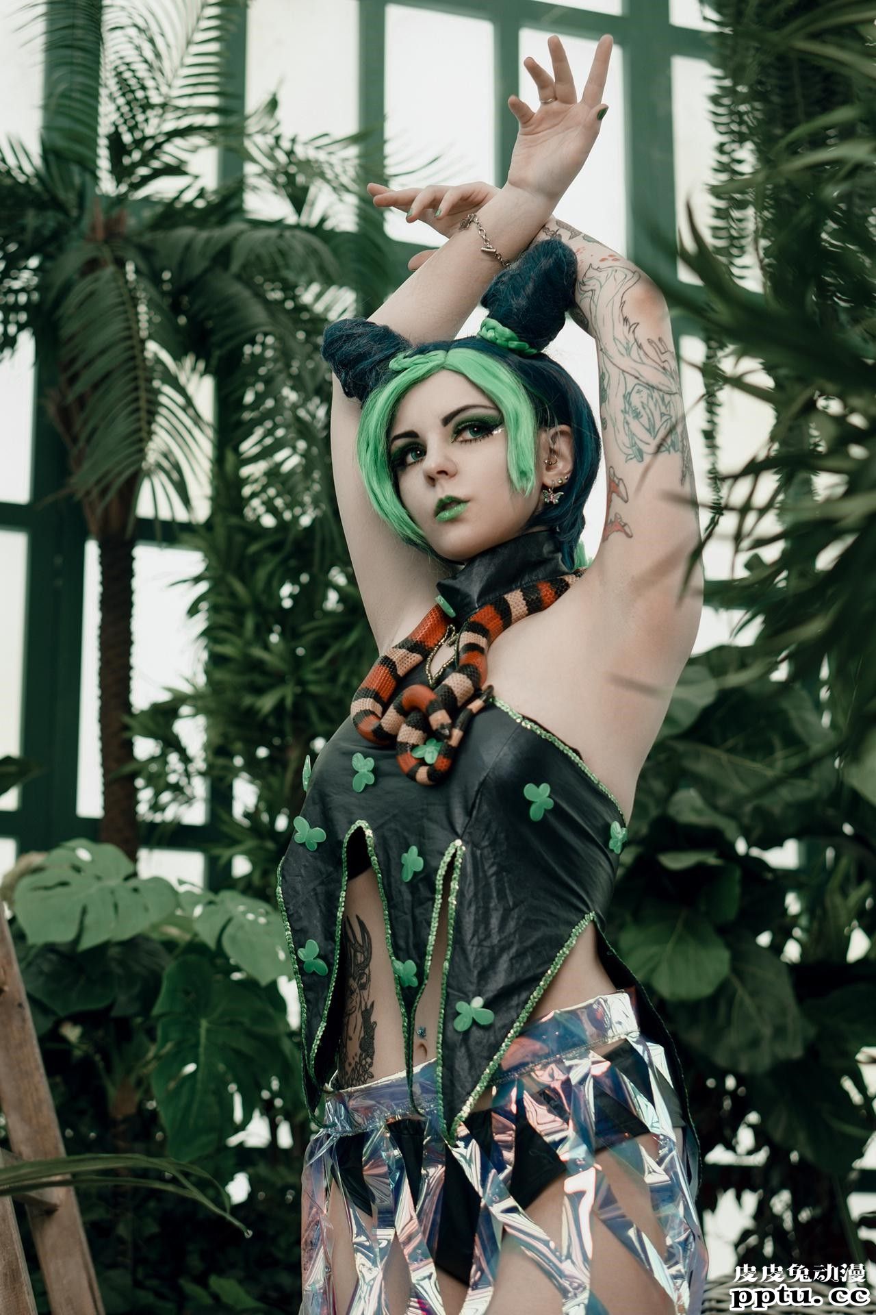 娘化PS5充满胶衣质感 一周大师级CosPlay赏