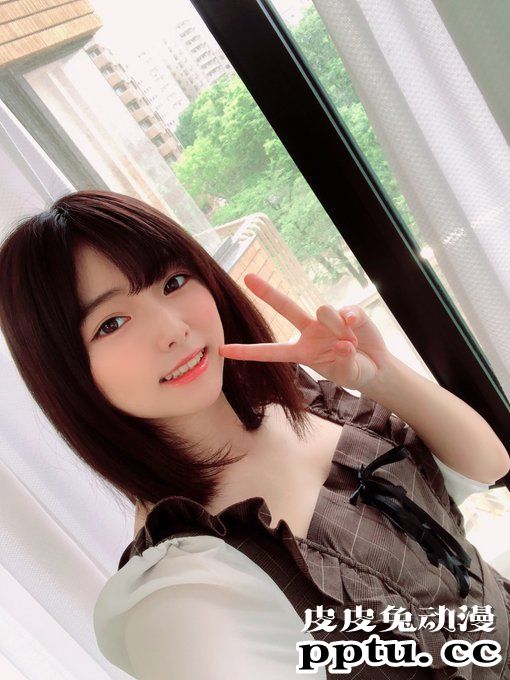 擅长拍制服的写真偶像 日本清纯樱花妹大胆美照