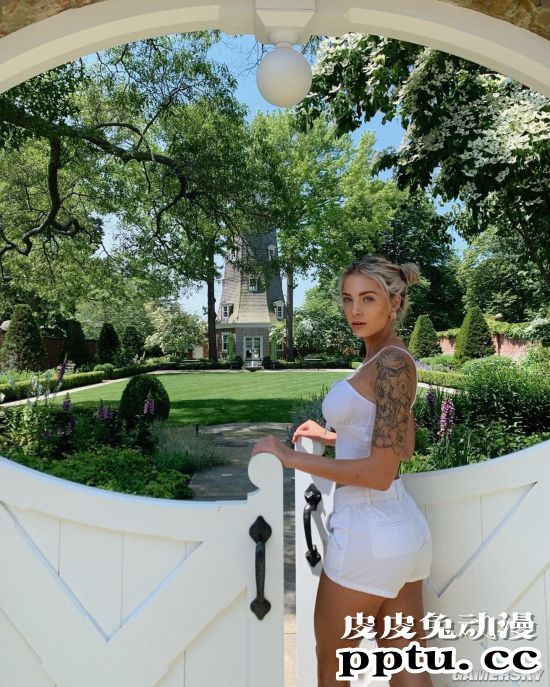 金发碧眼的尤物让人沦陷 拥有完美身材的美国模特Summer Soderstrom