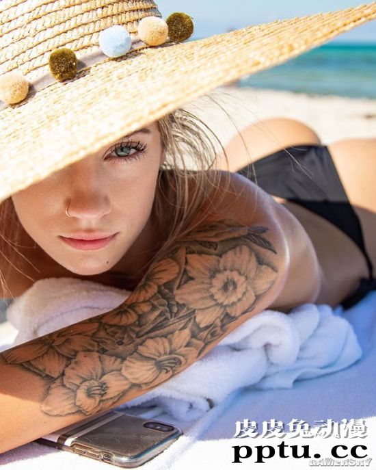 金发碧眼的尤物让人沦陷 拥有完美身材的美国模特Summer Soderstrom