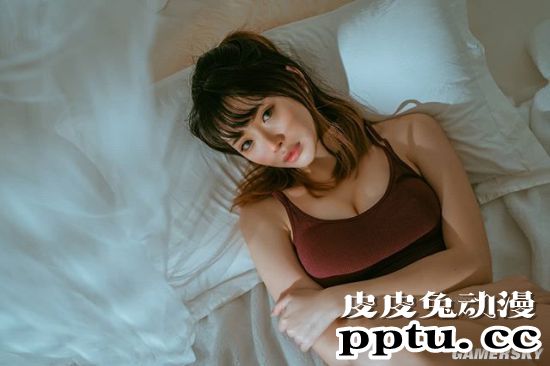 新加坡美腿正妹COSER 妖娆曲线让人倍感热情