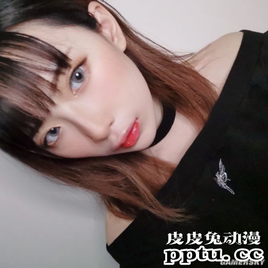 新加坡美腿正妹COSER 妖娆曲线让人倍感热情