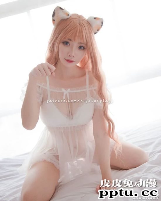 新加坡美腿正妹COSER 妖娆曲线让人倍感热情