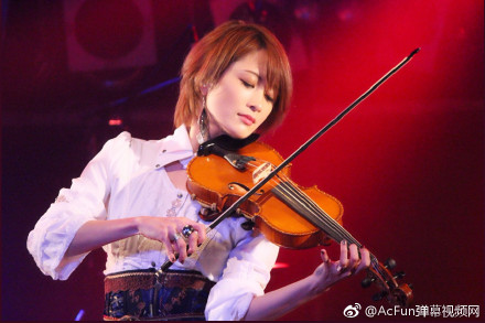 又一个2.5次元美女 玩cos的小提琴家ayasa绚沙