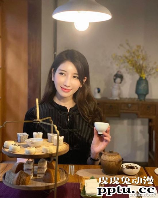 傲人身材依旧魅力非凡 引退后再次走红网络的写真女星亚里沙