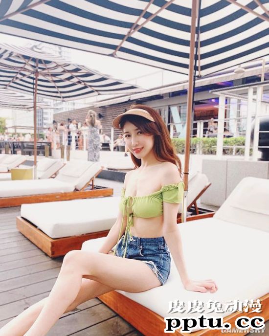 傲人身材依旧魅力非凡 引退后再次走红网络的写真女星亚里沙